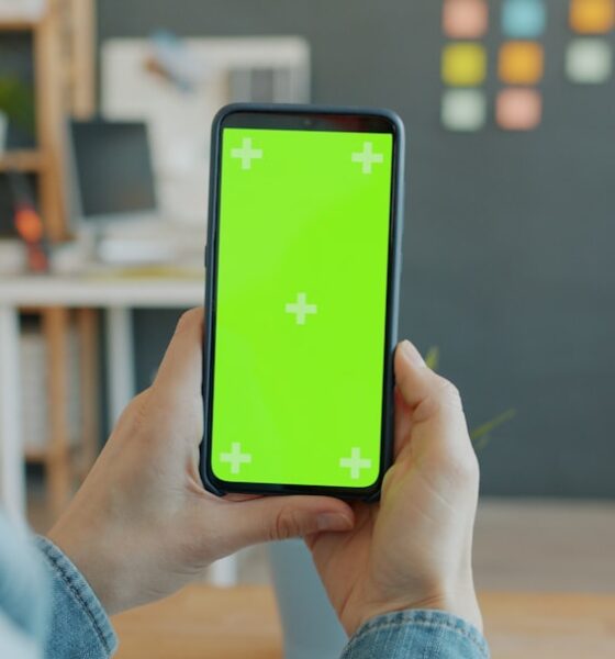 video editing app with green screen